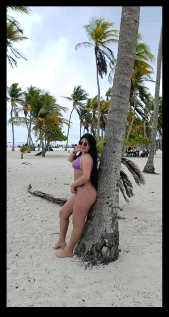 Chica en directo en cámara para videochat gratis